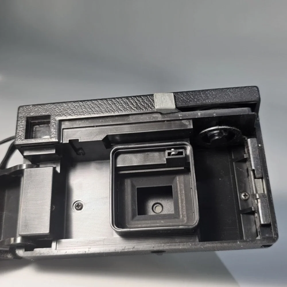 Vintage Kodak Instamatic X-15 Film Camera Black &‎ Silver 1970's Movie Prop USA